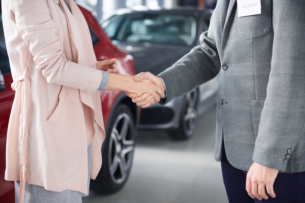 can you sell your car to a dealership